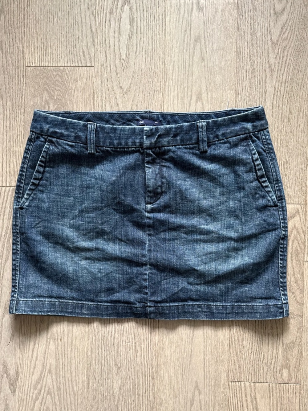 GAP Dark Blue Denim Mini Skirt in size 10